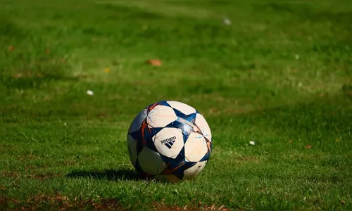 Chega de eleições, agora é Copa