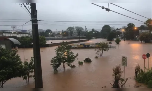 Chuvas intensas colocam população em risco no sudoeste do Paraná; veja