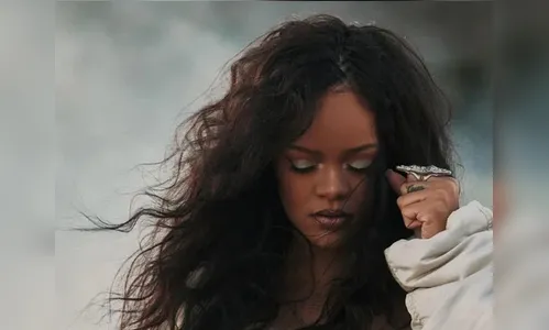 Intitulada "Lift Me Up", a faixa é a primeira música da "Bad Girl" desde seu álbum de 2016