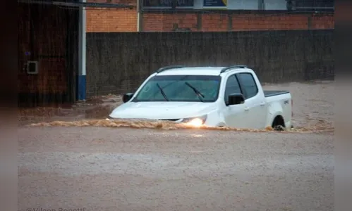 PR decreta situação de emergência em 4 regiões por conta das chuvas