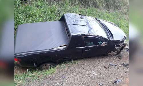 Motorista fica ferido após capotamento registrado na PR-272
