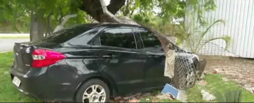 Motorista de aplicativo perdeu controle da direção