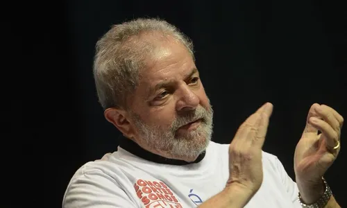 Mídia internacional descreve vitória de Lula como 'volta histórica'