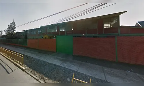 Adolescente fere mais de 10 alunos ao detonar bomba caseira em escola