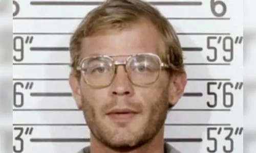 Urna funerária de Jeffrey Dahmer é colocada à venda por R$ 1 mi