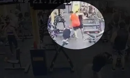 Jovem é agredido após se recusar a revezar aparelho em academia; vídeo