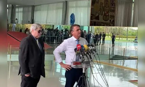 “Militância é enorme”, diz Bolsonaro sobre corte em universidades