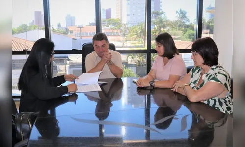 Arapongas faz repasse para a Associação Sagrada Família