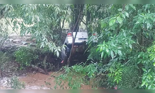 Crianças levadas por enxurrada em Pato Branco continuam desaparecidas