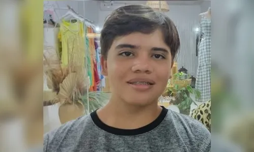 Há 5 meses na UTI, garoto atingido por árvore vai para casa