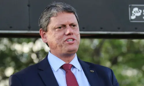 Tiroteio interrompe agenda de Tarcísio em Paraisópolis