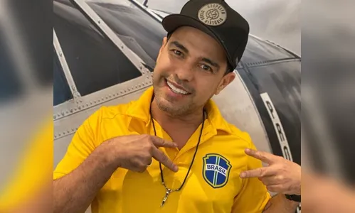 Fã se revolta e quebra discos após Zezé apoiar Bolsonaro; veja o vídeo