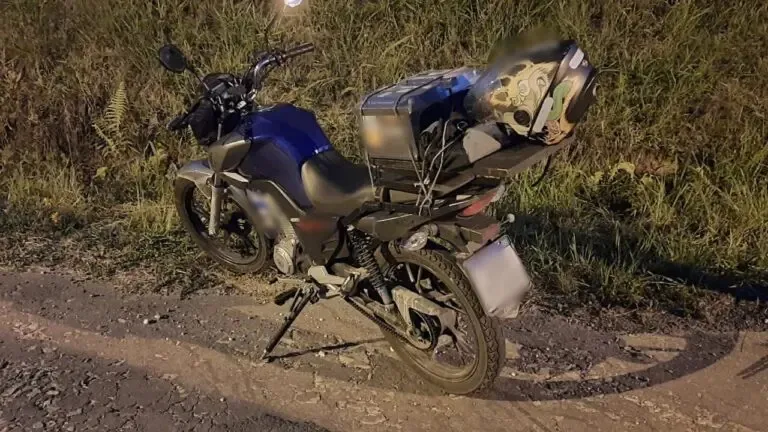 A vítima foi morta após pular de um carro em movimento, segundo testemunhas