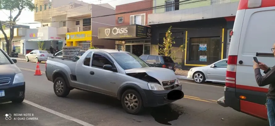 A Montana atingiu a traseira da ambulância do Samu