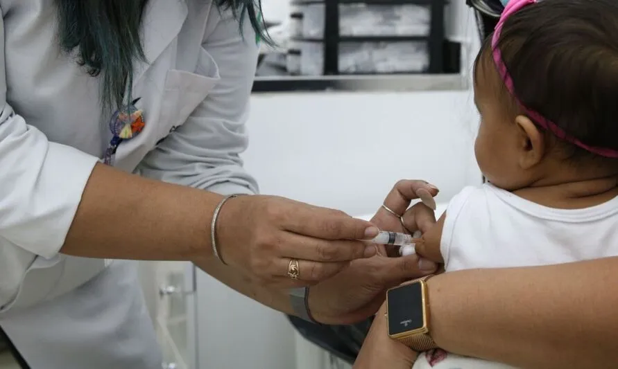 As vacinas “baby” são destinadas para as crianças de seis meses a dois anos (2 anos, 11 meses e 29 dias)