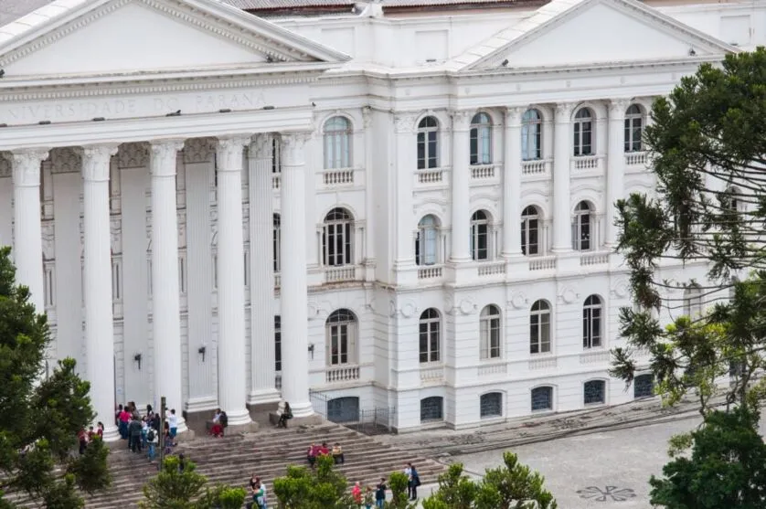 Contas básicas como água, luz, limpeza e segurança não poderão ser pagas neste mês, dezembro, por conta do corte