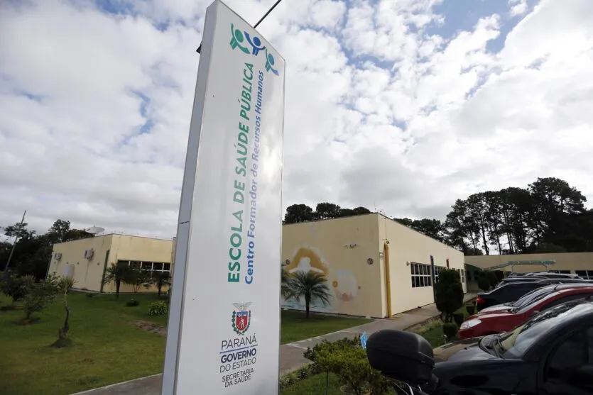 Escola de saúde pública do Paraná, em Curitiba