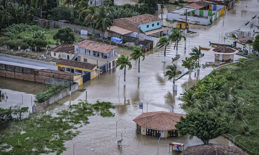 Minas Gerais tem 43 municípios atingidos por fortes chuvas