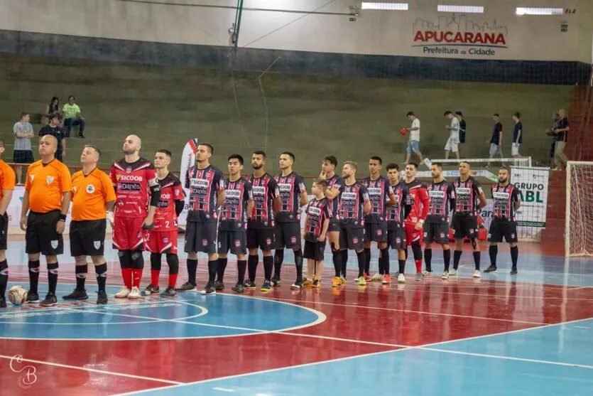 O Apucarana Futsal faz o primeiro jogo da semifinal da Série Prata neste sábado (12)