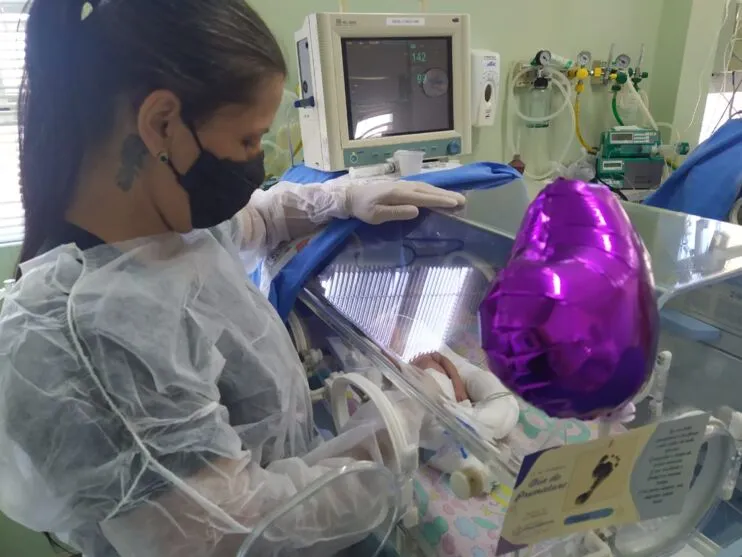 Para celebrar o mês do prematuro, a equipe da UTI Neonatal do Hospital da Providência Materno Infantil preparou uma surpresa