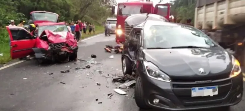 Uma idosa, de 75 anos, morreu após colisão entre dois veículos em Ortigueira