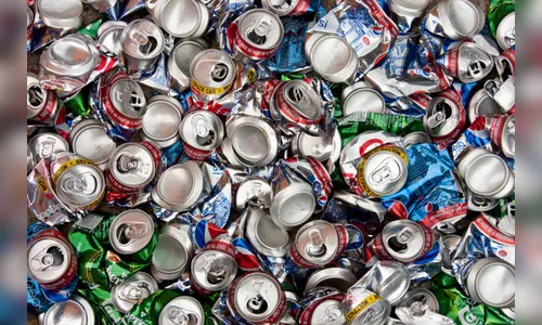 Homem armado com faca rouba latinhas de coletor em Apucarana