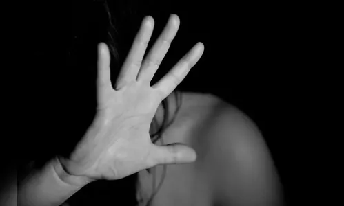 Mulher de Apucarana leva cabeçada do marido e foge de casa com filhos