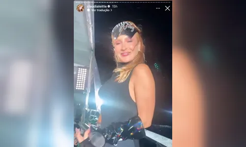 Na Bahia, Cláudia Leitte toma vaia e ouve gritos a favor de Lula