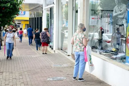 A expectativa da ACIA é que o Natal aumente em 10% a venda do Comércio