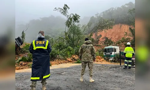 Corpo de Bombeiros confirma 2ª morte após deslizamentos na BR-376