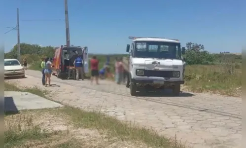 Caminhão desgovernado mata mulher e deixa duas crianças feridas, no PR