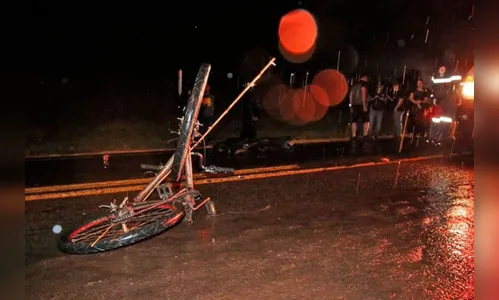 Ciclista e motociclista morrem atropelados em acidente na PR-487