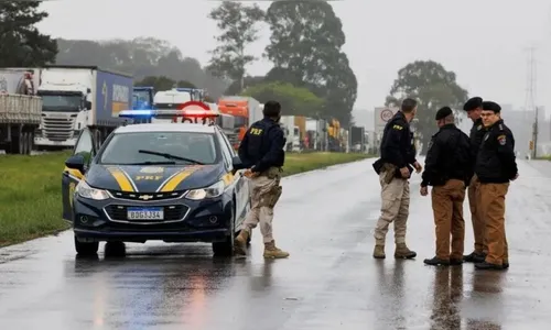 Protestos em rodovias são retomados; PRF contabiliza ao menos 9