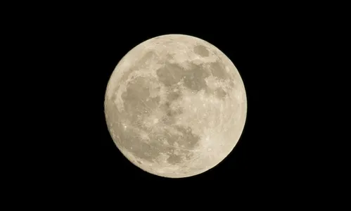 Beleza da chegada da “Lua Fria” impressiona; saiba o que significa