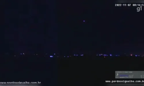 O que se sabe sobre as luzes 'não identificadas' vistas por pilotos