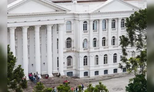 UFPR diz que corte do governo inviabiliza pagamento de bolsas