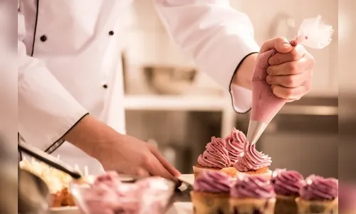 Arapongas realiza curso de bolos e tortas com parceria do Senac