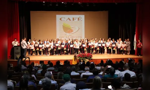 Estudantes são premiados em concurso de redação sobre o café