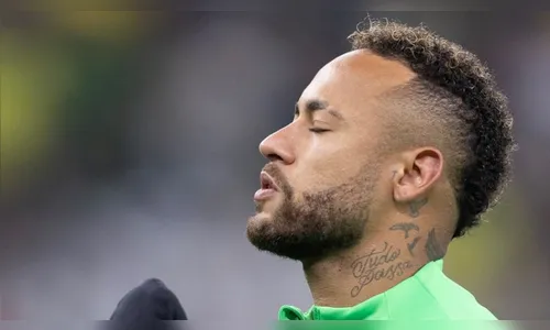 Em dia de jogo, Neymar manda indireta para críticos; confira