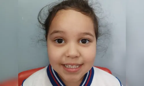 Escola presta homenagem à menina que morreu em acidente no Vale
