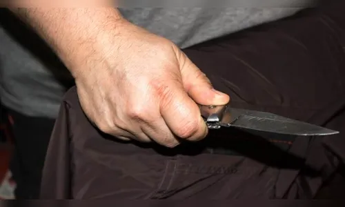 Homem é encaminhado a UPA após ser atingido por golpe de faca