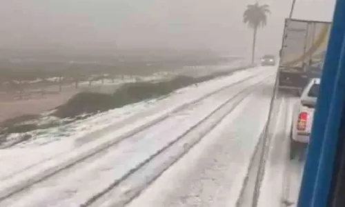 Municípios registram temporais com granizo; idoso morre durante chuva