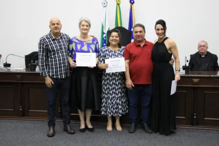 No evento, o presidente do legislativo, Rubens Franzin Manoel, concedeu um certificado designando a vereadora Meiry Farias, como Procuradora Especial da Mulher