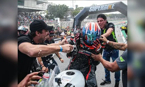 Piloto de Apucarana é campeão do SuperBike Brasil 2022