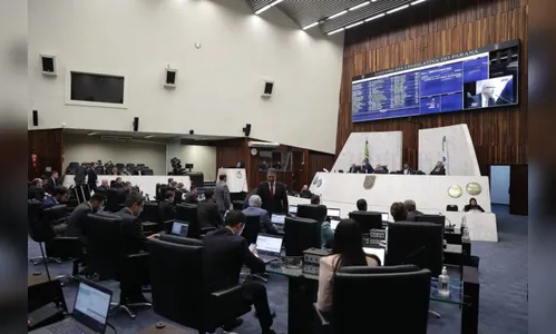 Deputados estaduais aprovam lei que aumenta ICMS no Paraná