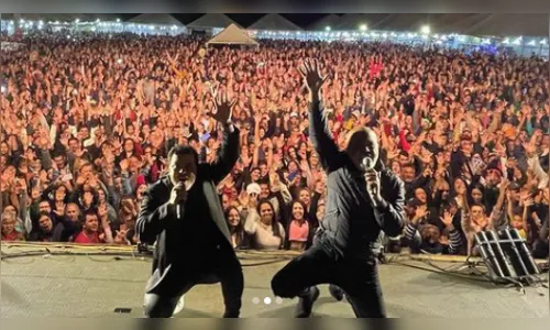 Show da dupla Rick e Renner reúne milhares de pessoas na Fescafé; veja
