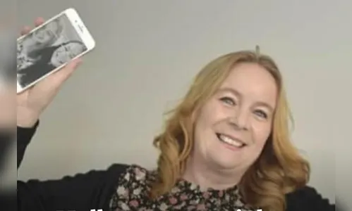 Mulher recupera iPhone funcionando 460 dias após perdê-lo no mar