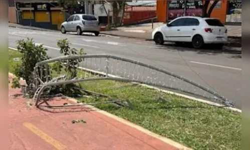 Decorações de Natal são alvos de roubo e vandalismo no PR; vídeo