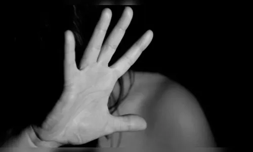 Mãe é agredida pelo filho; ele foi preso com drogas e munições