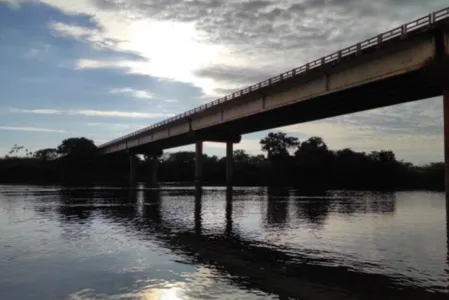 Ponte do rio Ivaí, entre São João do Ivaí e São Pedro do Ivaí